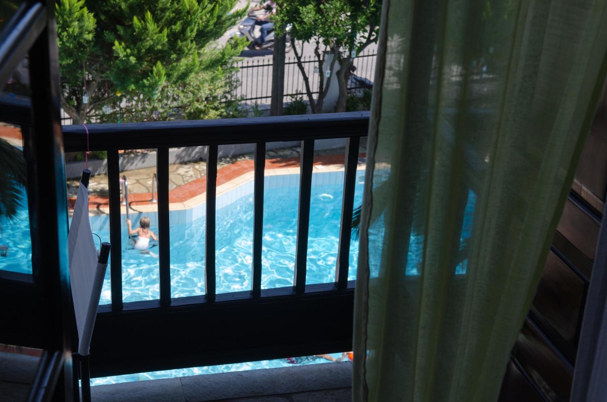 Elli Hotel สโกเปลอสทาวน์ ภายนอก รูปภาพ