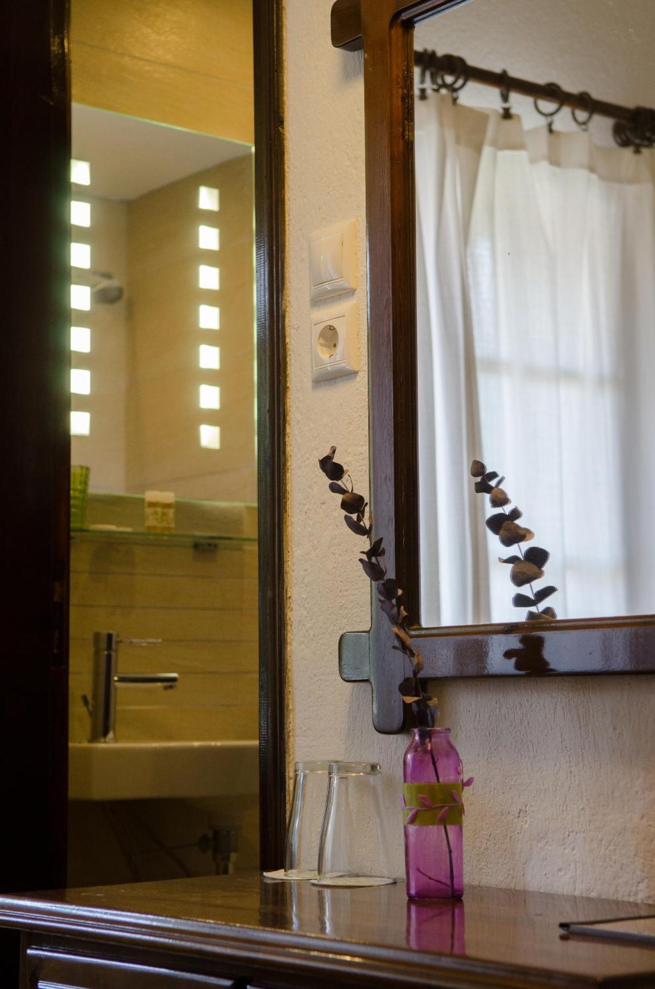 Elli Hotel สโกเปลอสทาวน์ ภายนอก รูปภาพ